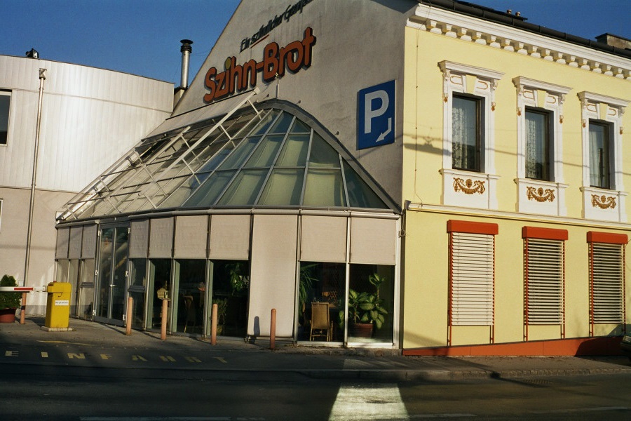 Ansicht_Fassade_ Glashaus_Breitenfurter(2).jpg - 6840728.1